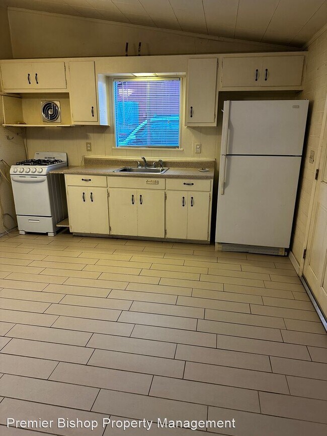 Foto del edificio - 1 br, 1 bath House - 2304 N Sierra Hwy