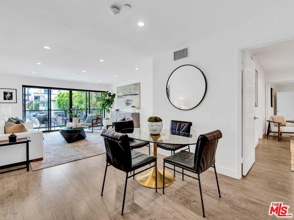 Foto principal - 725 N Alfred St