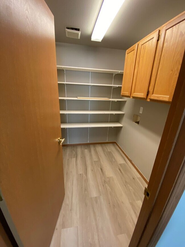Building Photo - Plum110 (CWP)