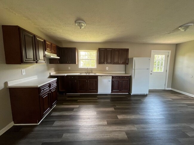 Foto del edificio - 3 bedroom 2 bath single family home