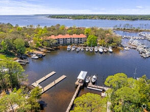 Building Photo - 300 Yacht Club Dr