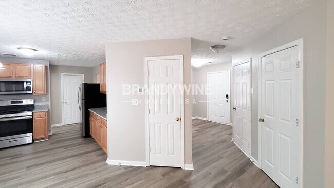 Building Photo - 769 Winbrook Dr