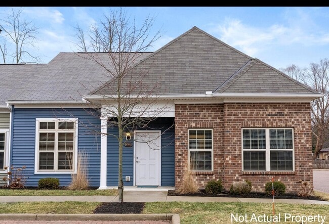 Building Photo - 6797 Rolfe Ave