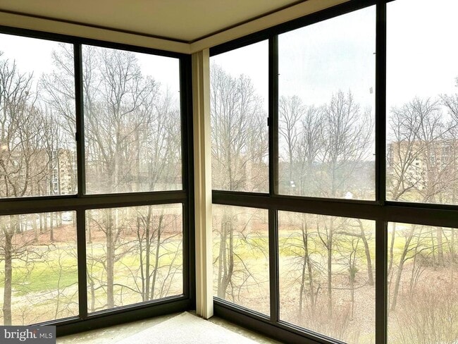 Foto del edificio - 3310 N Leisure World Blvd