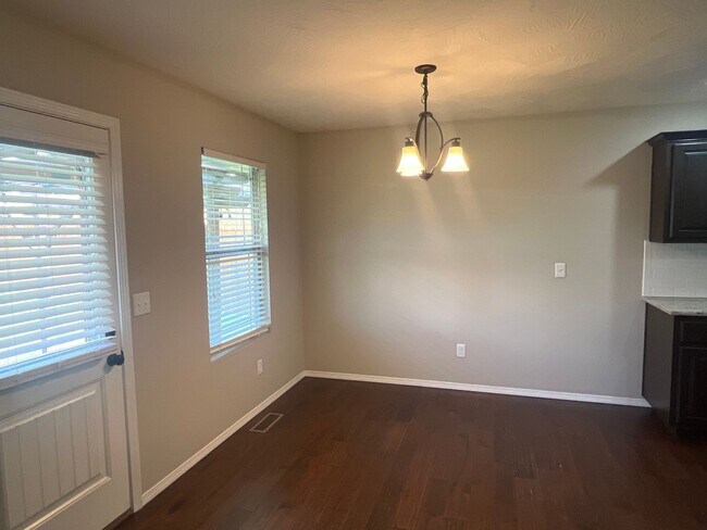 Building Photo - Sit Back, Relax. Your New home Awaits.