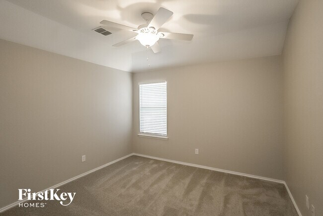 Building Photo - 3022 Whispering Pine Blvd