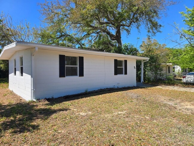 Photo - Cozy 2-bedroom, 1-bath home in Daytona Beach