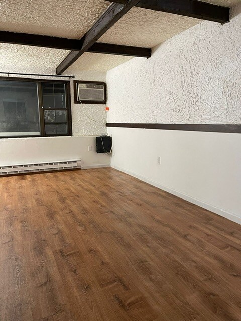 Foto del edificio - 53 Swanson Ct