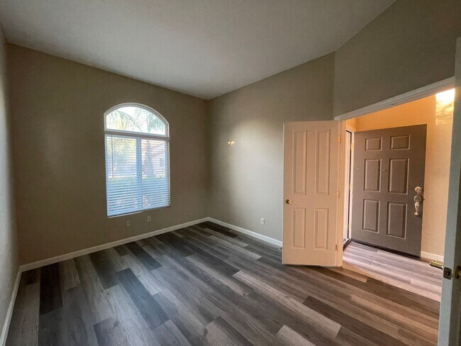 Building Photo - 5820 Spring Flower Drive
