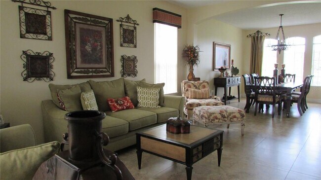 Foto del edificio - 1542 Sun Meadow Dr
