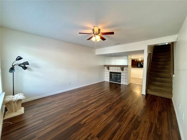 Foto del edificio - 7618 Colonial Ct