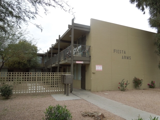 Building Photo - Fiesta Arms
