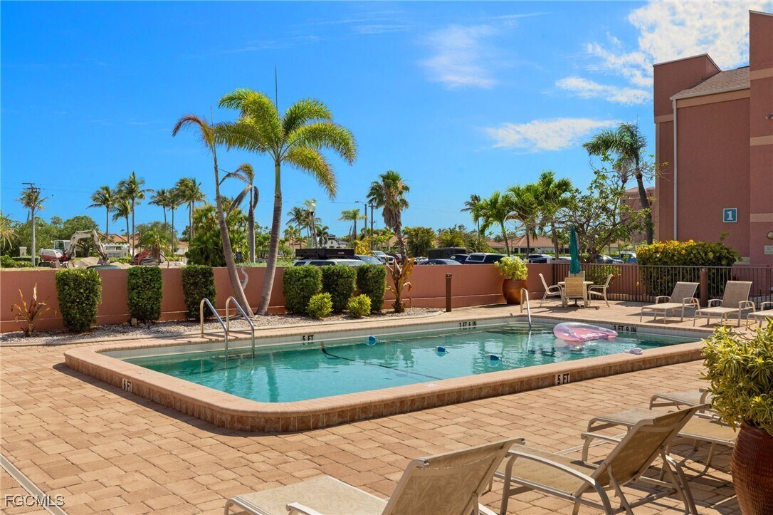 Primary Photo - 3170 Matecumbe Key Rd