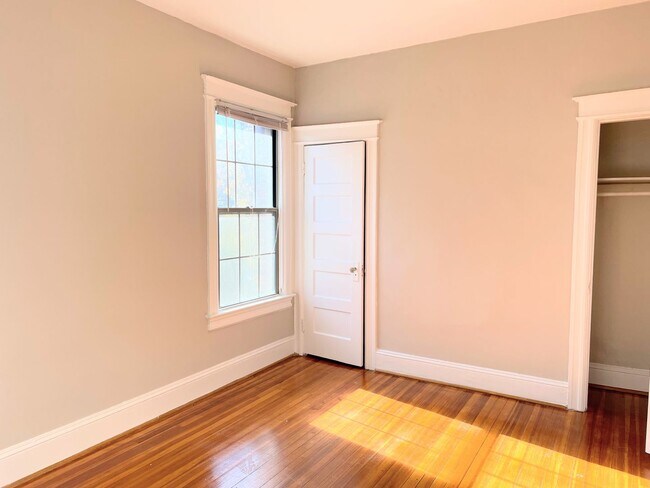 Photo - 1715 P St NW Apartment