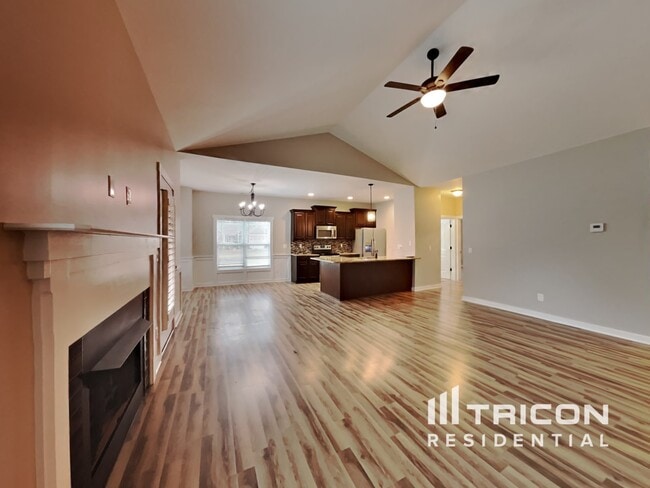 Building Photo - 33 Abba Cir