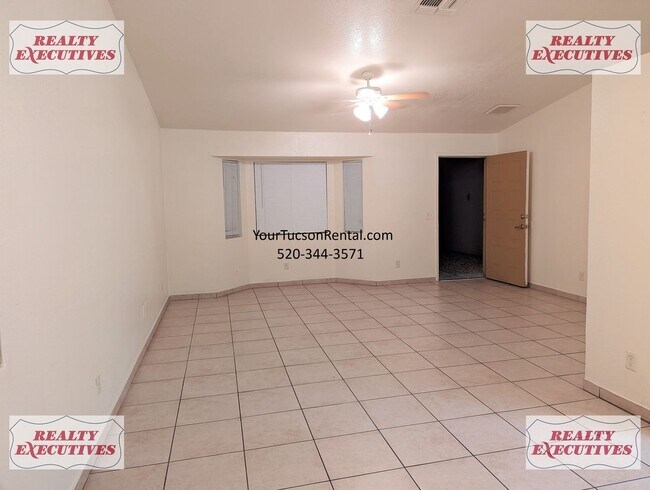 Foto del edificio - 3/1 with AC and a garage in Midvale Park N...