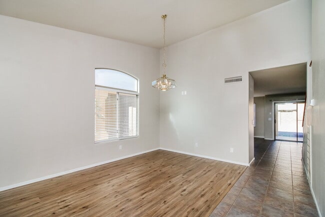 Building Photo - 44852 W Woody Rd