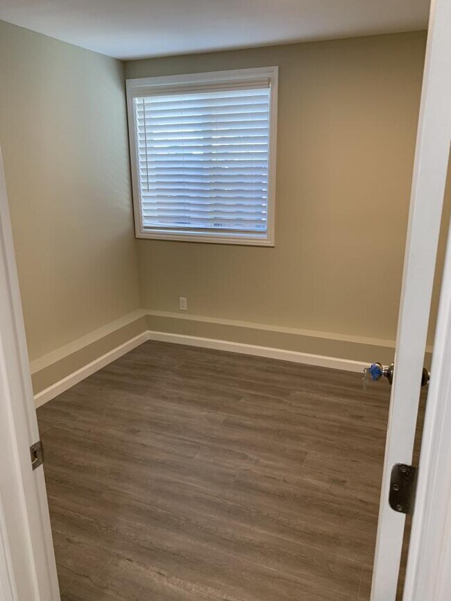 Building Photo - 2 bedroom in San Francisco CA 94116