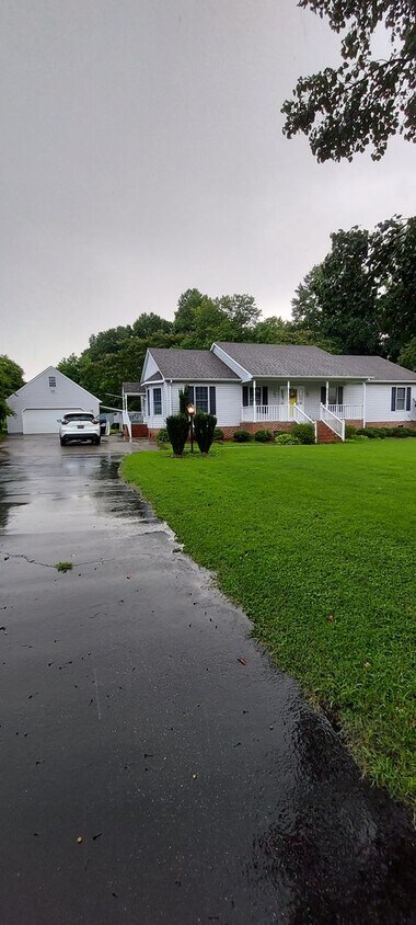 Foto principal - Beautiful Ranch in desirable location