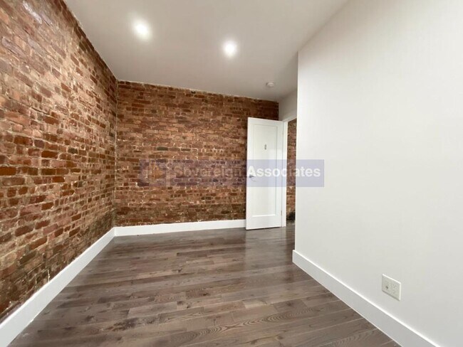 Foto del edificio - 3620 Broadway