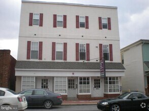 Building Photo - 20 W Main St