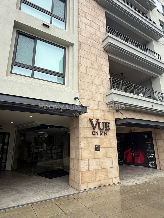 Foto principal - 2665 Fifth Ave