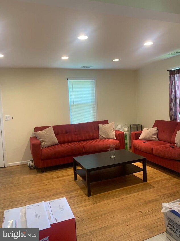 Foto principal - 9016 Ardmore Rd