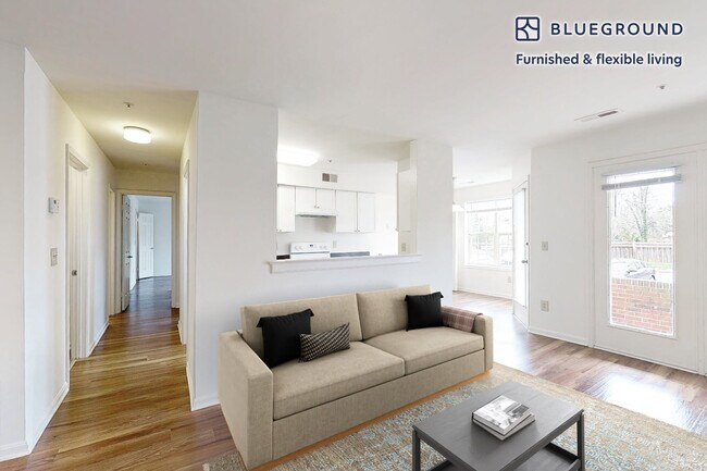 Building Photo - 10608 Kitty Pozer Dr