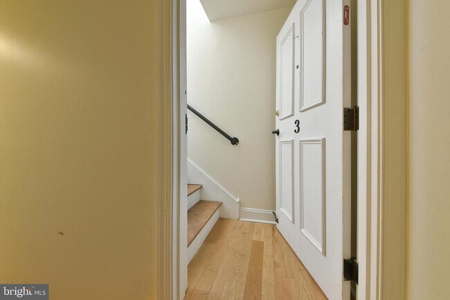 Foto del edificio - 23 E Butler Ave