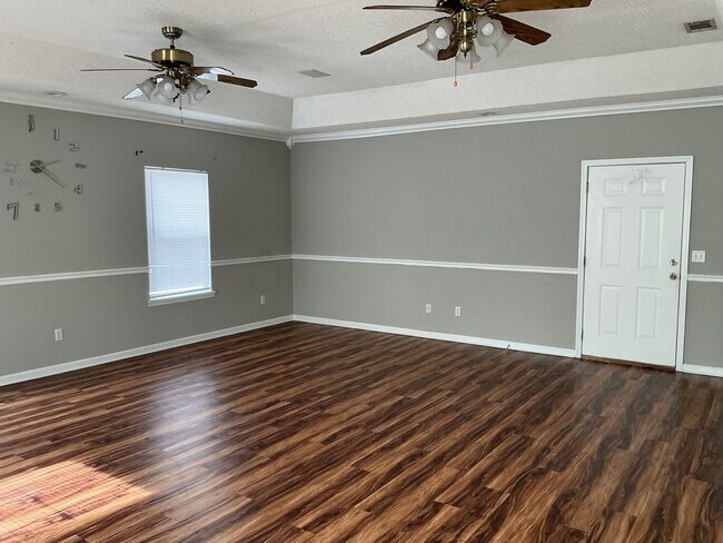 Foto del edificio - 1414 Jane St