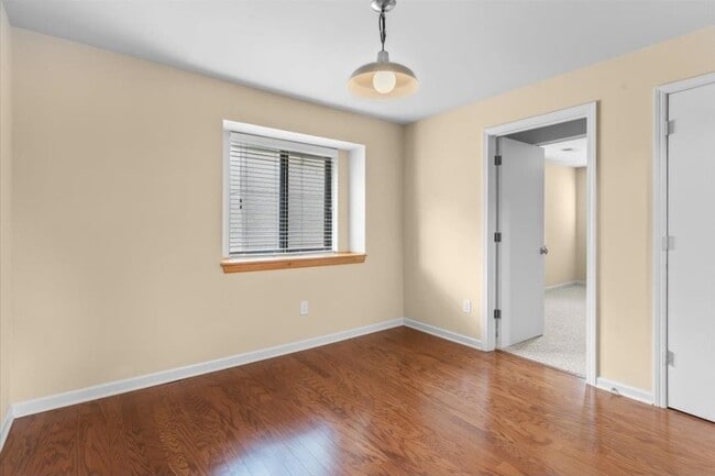 Building Photo - 1814 Birch Post Cove