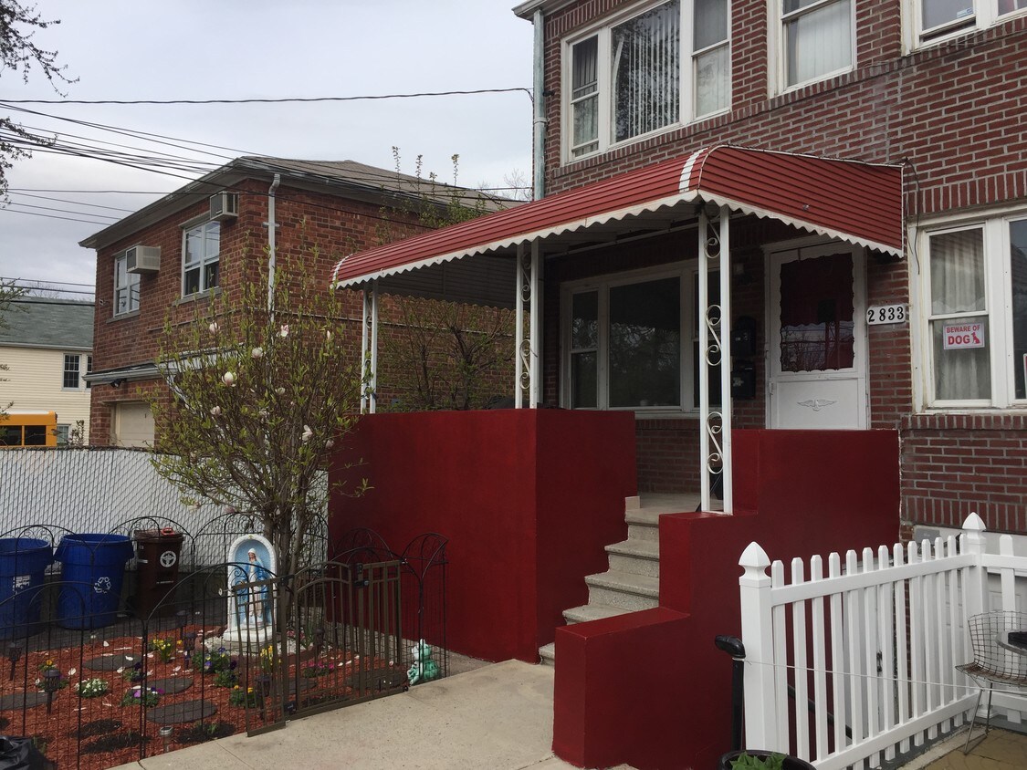 2833 Barkley Ave, Bronx, NY 10465 Apartments in Bronx, NY