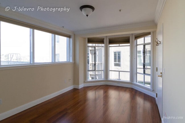 Building Photo - 720 Stockton St