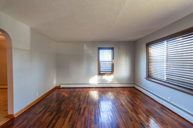 Building Photo - 2510 W 38th St