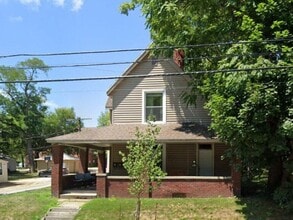 Building Photo - 461 Vine St