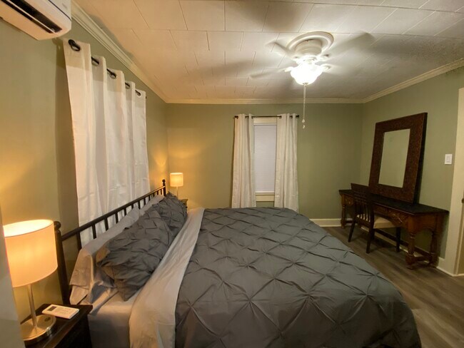 Foto del edificio - 203 Cirus St