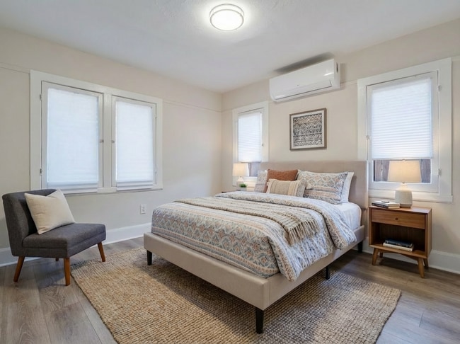 Foto del edificio - 6043 Selma Ave