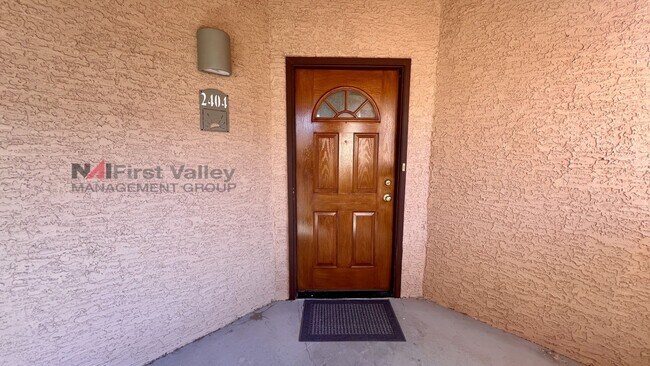 Foto del edificio - 1 Bed/1 Bath Upstairs Executive **Move In ...