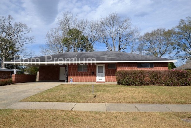 Building Photo - 8255 Queenswood Ct