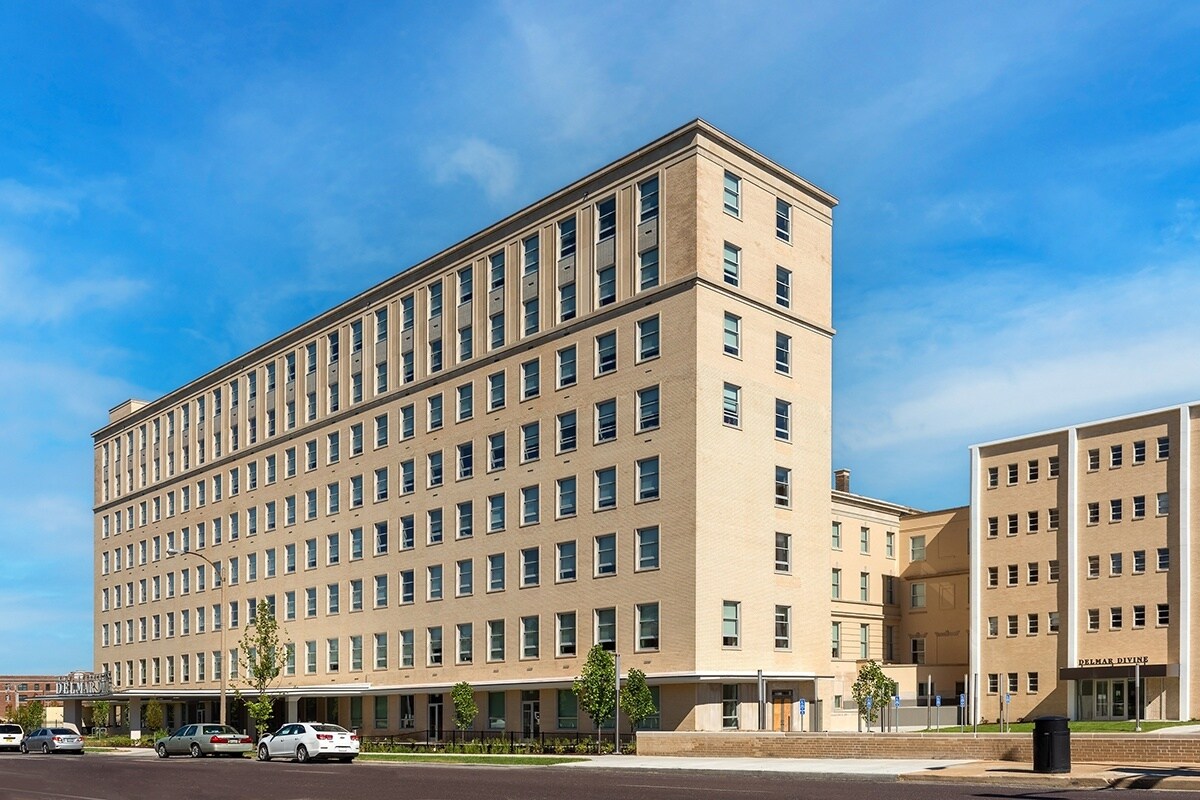 The Residences at Delmar DivINe Apartments in Saint Louis, MO