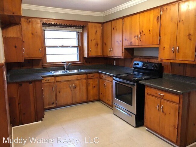 Building Photo - 3 br, 1 bath House - 1923 Briar Ridge