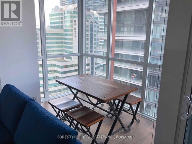 Building Photo - 88 Blue Jays Way