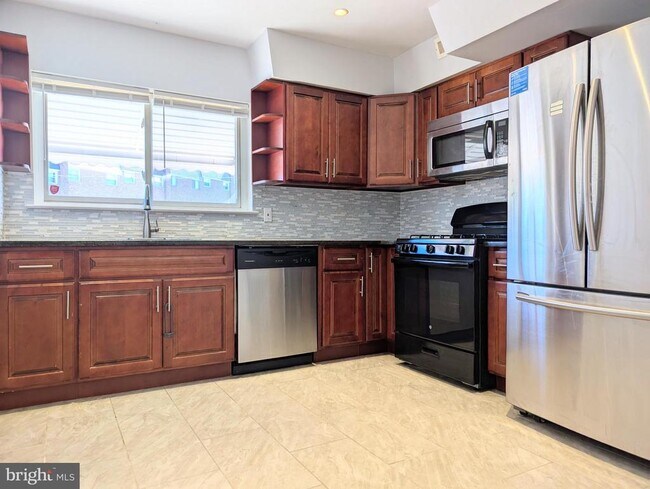 Foto del edificio - 3525 Nottingham Ln