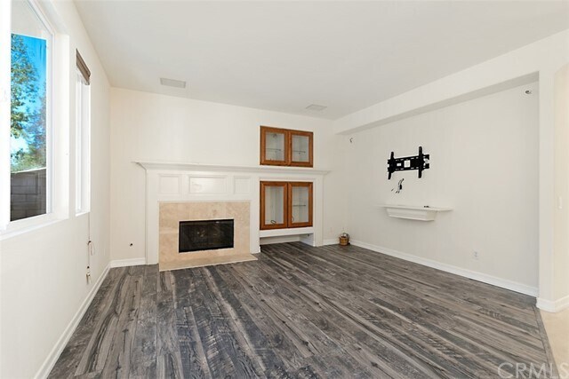 Building Photo - 27901 Glenfield Cir