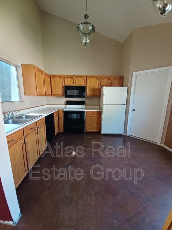 Foto del edificio - 9358 N Hampshire Dr
