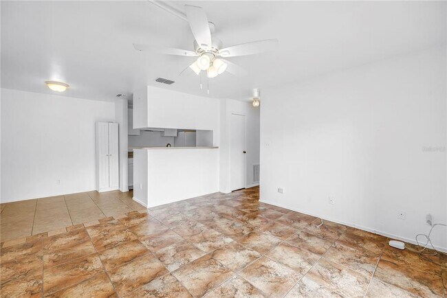 Foto del edificio - 1400 Gandy Blvd N