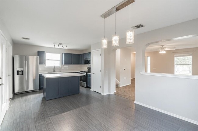 Building Photo - 11328 Hungry Horse Dr