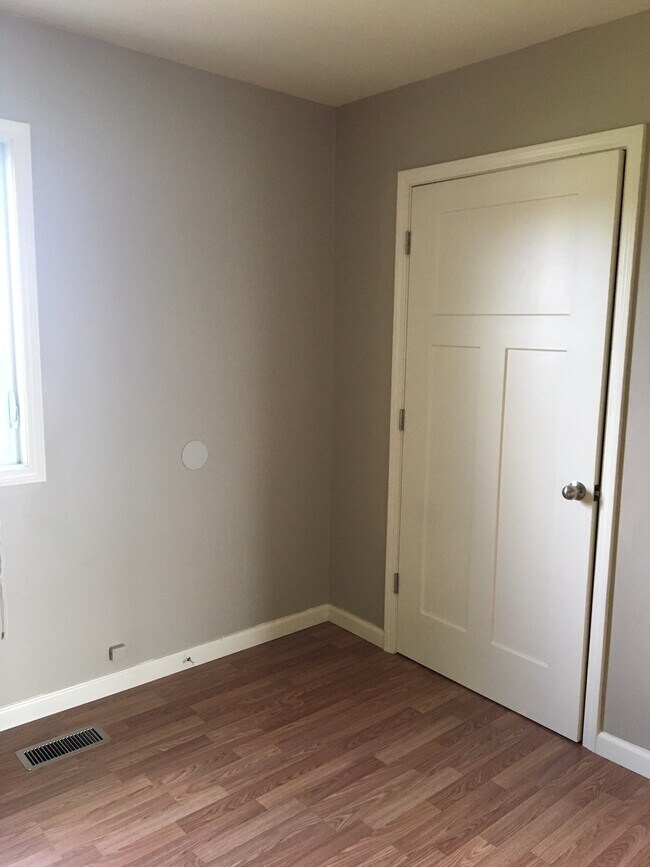 Foto del edificio - 2500 N Cole St