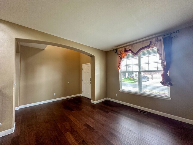 Foto del edificio - Horseshoe Ridge 4bd 3ba 2,522sq.ft. home FOR RENT!