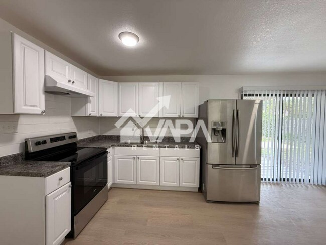 Foto del edificio - 4351 Sun Vista Ln
